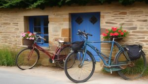 Les meilleures pistes cyclables pour explorer la Bretagne : un voyage inoubliable sur deux roues